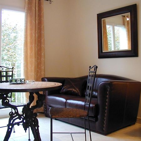 Residence Hoteliere La Marine Combleux Luaran gambar